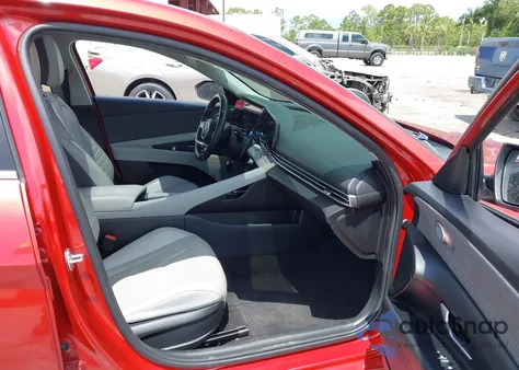 2021 Hyundai Elantra Limited из США, поврежденный, VIN KMHLP4AG7MU138480